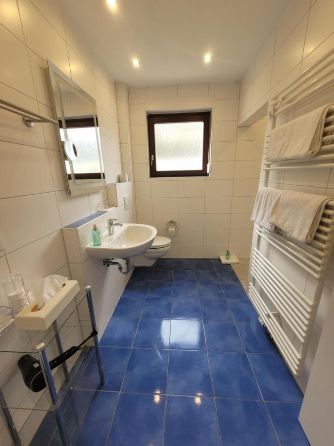 Gaestehaus Burgberg, Weinhaus Fries Kattenes Ngoại thất bức ảnh