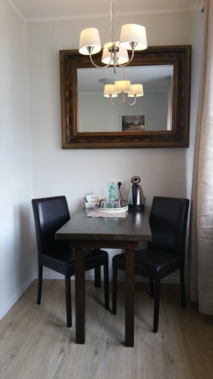 Gaestehaus Burgberg, Weinhaus Fries Kattenes Phòng bức ảnh