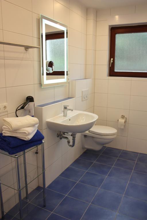 Gaestehaus Burgberg, Weinhaus Fries Kattenes Phòng bức ảnh