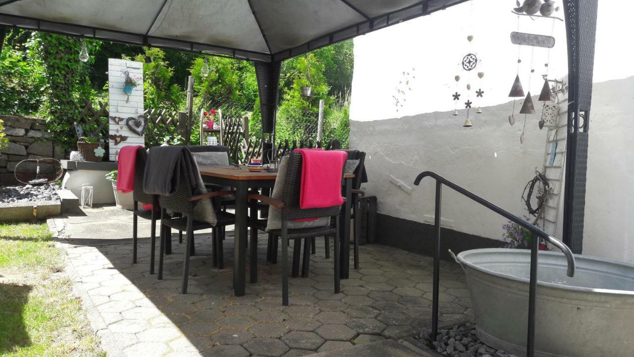 Gaestehaus Burgberg, Weinhaus Fries Kattenes Ngoại thất bức ảnh